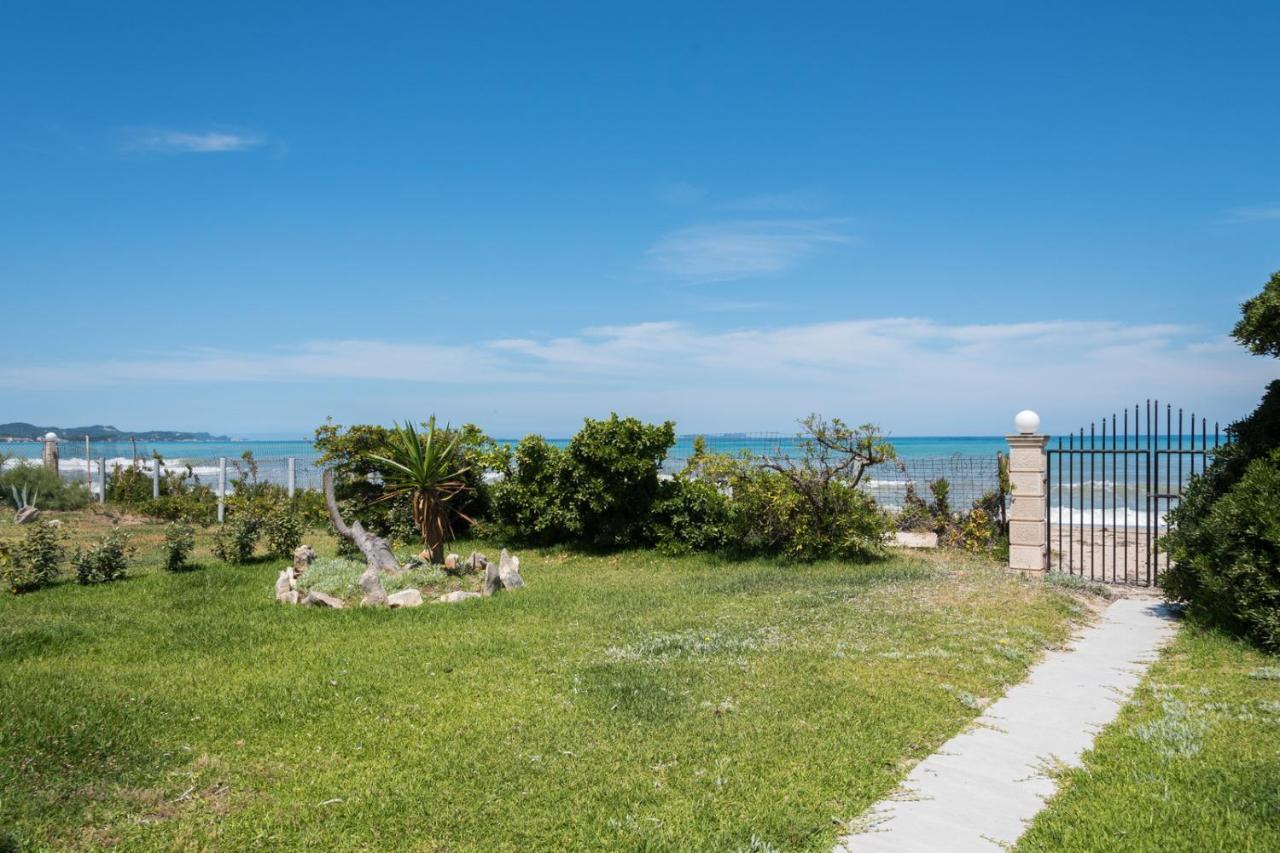 Dalas Beach House Almiros Beach Exterior foto